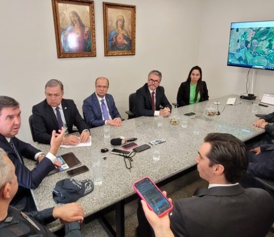 Governador discute com presidente da República relatório sobre conflito fundiário e preocupação com narcotráfico na fronteira Coletiva
