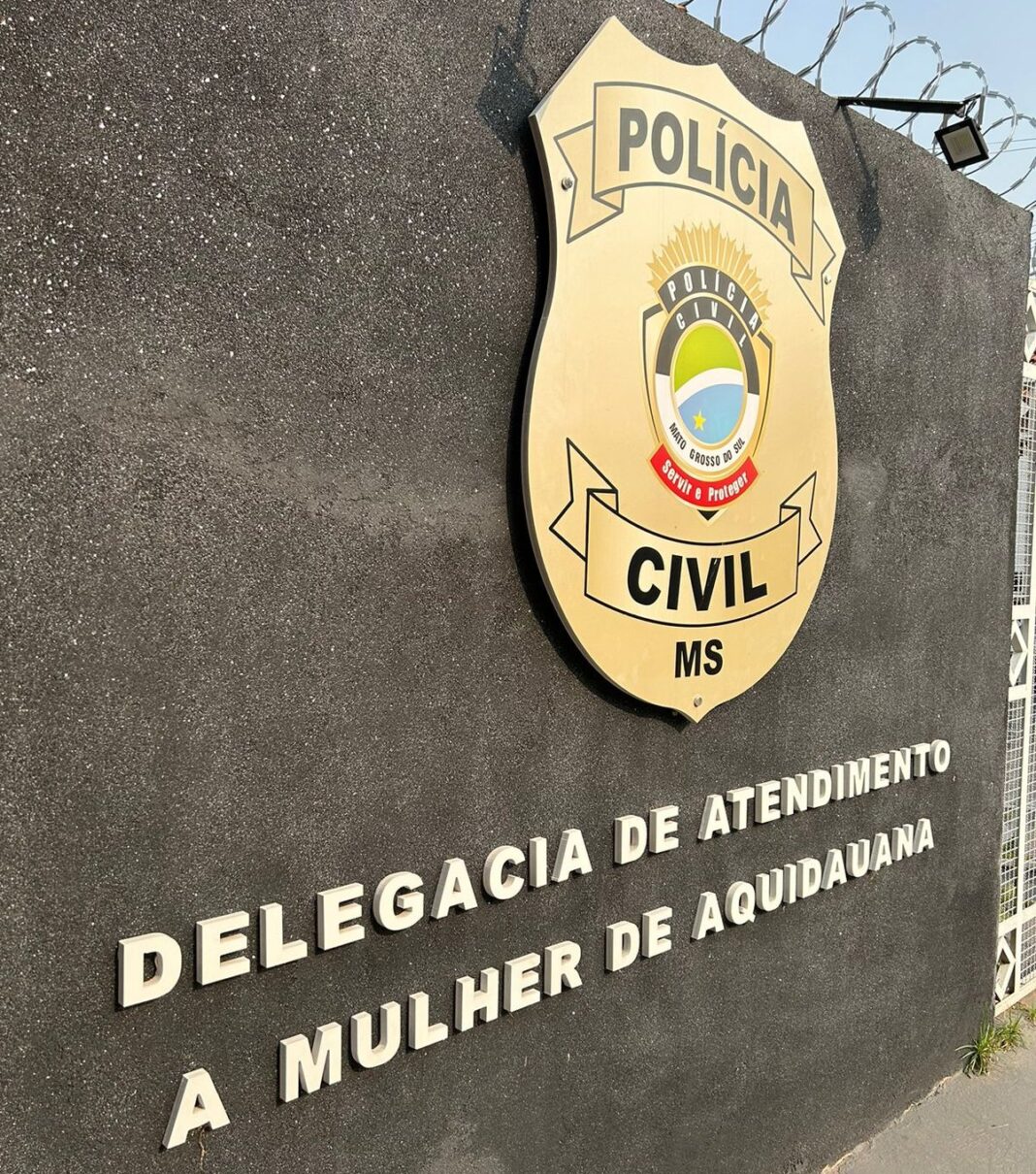 Polícia Civil prende homem por descumprimento de medida protetiva, ameaça Polícia Civil prende homem por descumprimento de medida protetiva, ameaça e injúria no âmbito da Lei Maria da Penha