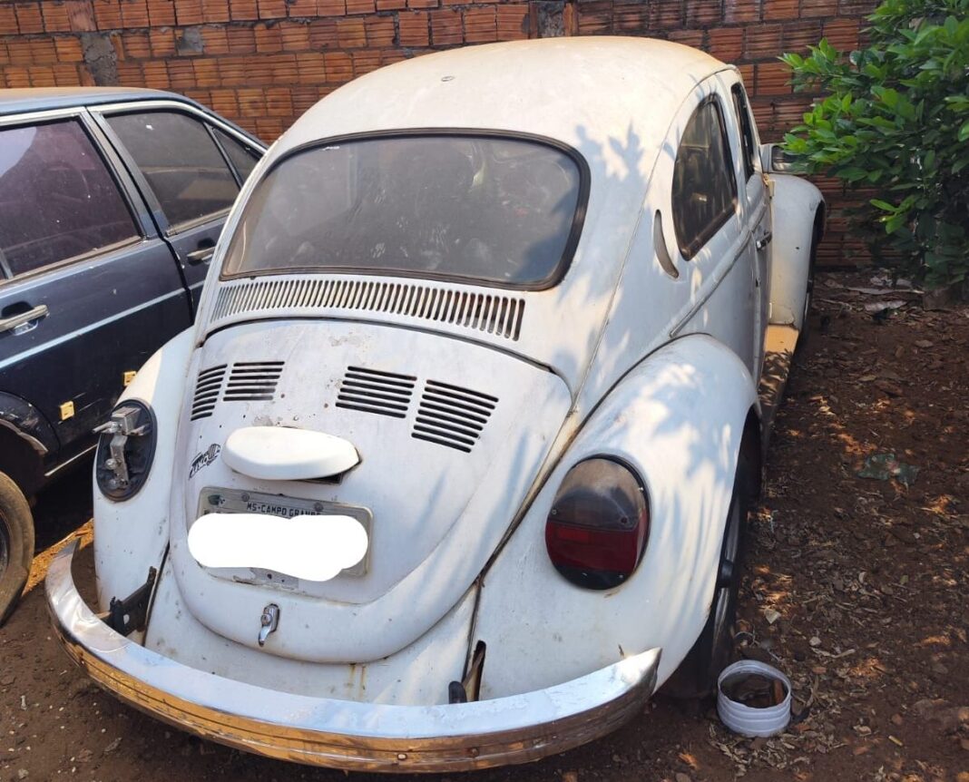 Polícia Civil recupera dois veículos que haviam sido apropriados indevidamente Polícia Civil recupera dois veículos que haviam sido apropriados indevidamente de dois idosos pelo mesmo suspeito em Campo Grande