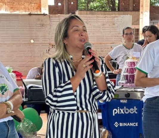 Lia Nogueira garante R$ 300 mil em emendas para o Hospital da Sias de Fátima do Sul Lia Nogueira garante R$ 300 mil em emendas para o Hospital da Sias de Fátima do Sul