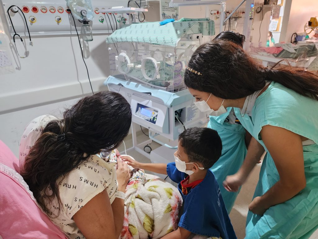 Novembro Roxo: referência em atendimento neonatal, HRMS já atendeu mais Novembro Roxo: referência em atendimento neonatal, HRMS já atendeu mais de 110 prematuros em 2024