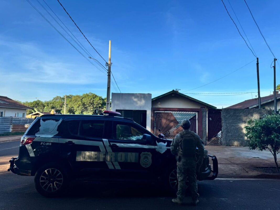 Polícia Civil cumpre mandados de busca e apreensão em investigação Polícia Civil cumpre mandados de busca e apreensão em investigação contra organização criminosa na fronteira com o Paraguai