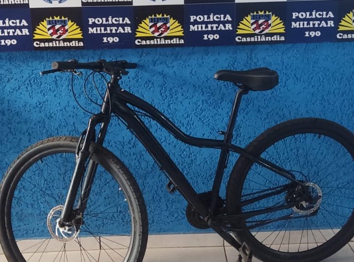 Polícia Militar prende homem por furto, recupera bicicleta levada pelo Polícia Militar prende homem por furto, recupera bicicleta levada pelo bandido, antes mesmo da vítima dar queixa, em Cassilândia