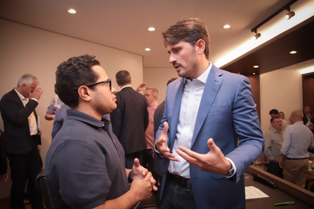 Na posse do novo presidente da Assomasul, presidente Papy defende união entre os municípios - Câmara Municipal de Campo Grande