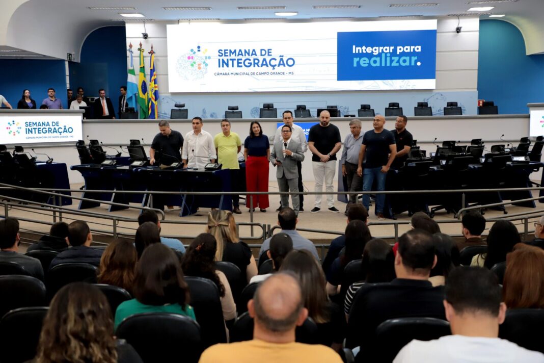 Ciclo de palestras busca integrar e capacitar servidores da Câmara - Câmara Municipal de Campo Grande