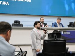 Fábio Rocha protocola projeto para oferecer um acolhimento mais humano e digno às mães que lidam com o luto da perda gestacional – Câmara Municipal de Campo Grande Fábio Rocha protocola projeto para oferecer um acolhimento mais humano e digno às mães que lidam com o luto da perda gestacional - Câmara Municipal de Campo Grande