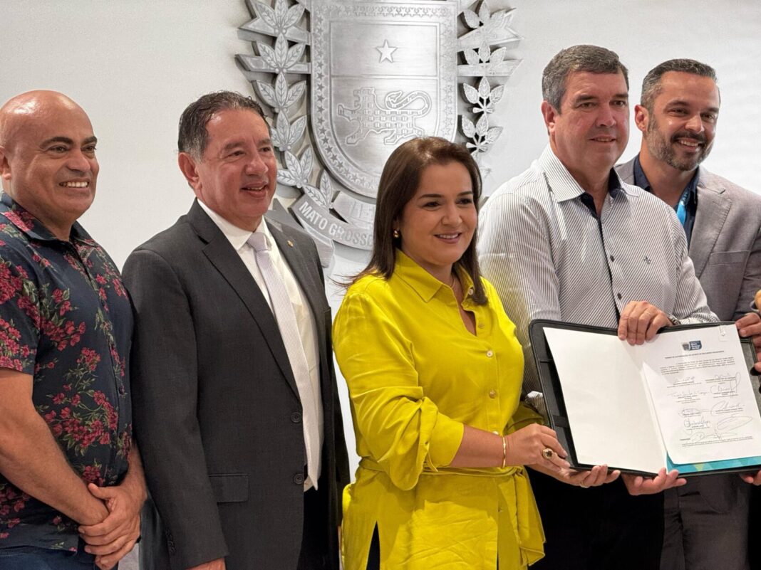 Ronilço Guerreiro participa de lançamento do primeiro condomínio popular sustentável do Brasil em Campo Grande - Câmara Municipal de Campo Grande