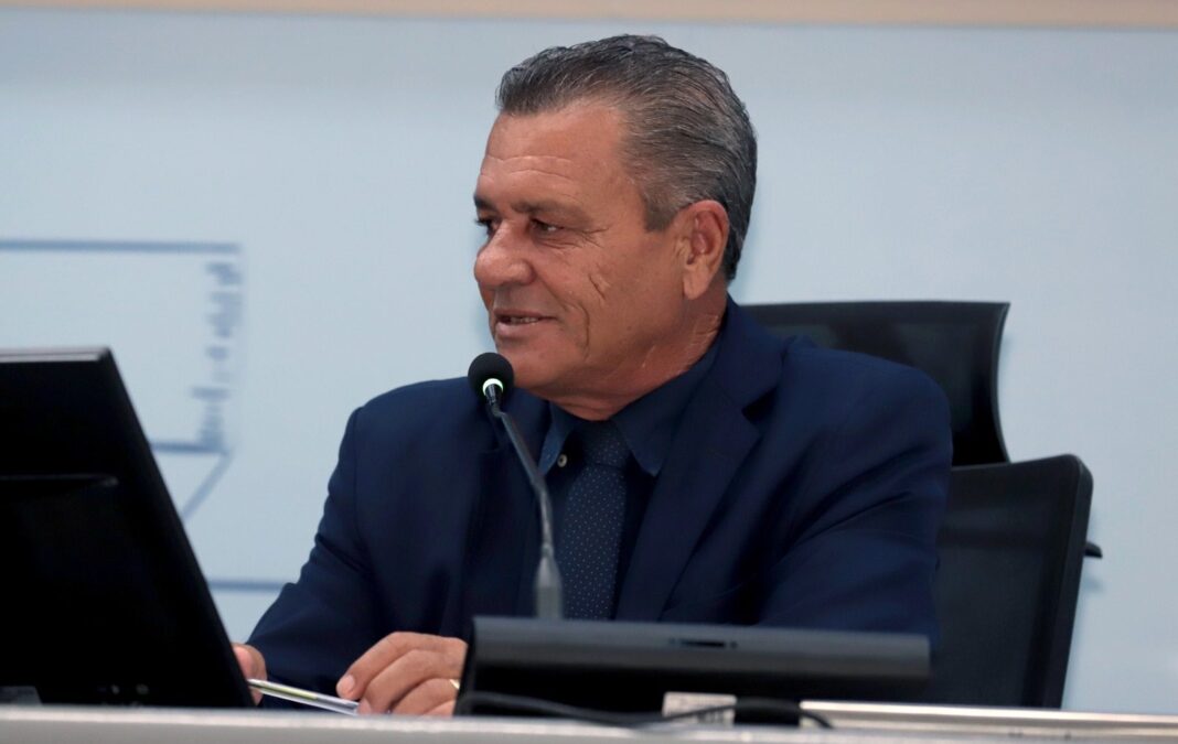 Vereador Delei Pinheiro solicita academia ao ar livre para o Aguão - Câmara Municipal de Campo Grande