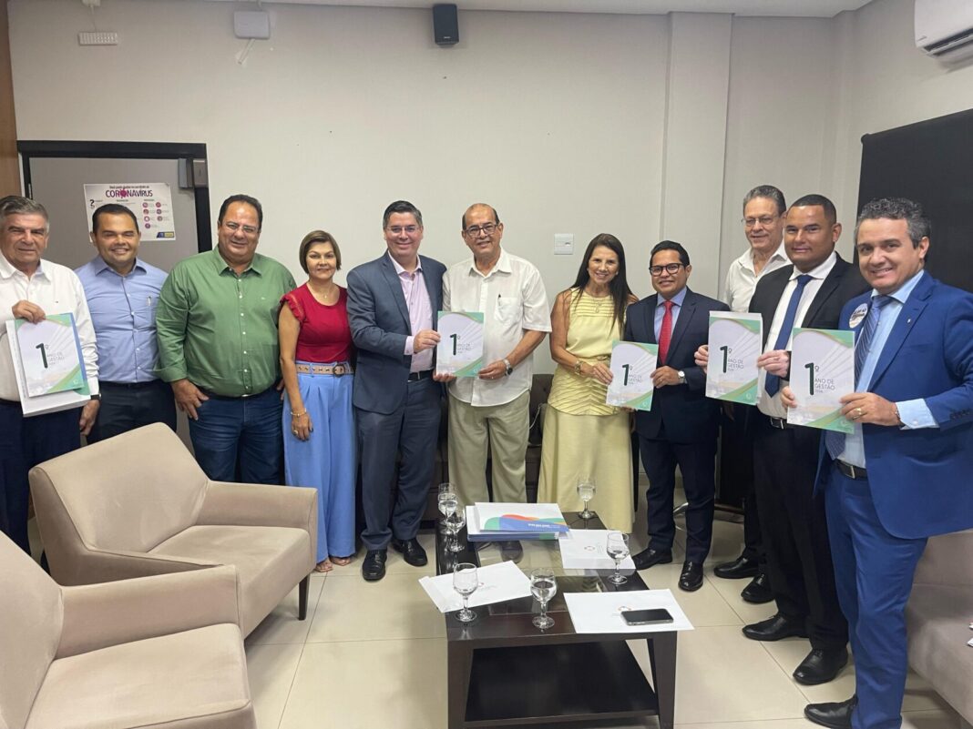 Vereador Wilson Lands lidera encontro com a presidente do Hospital de Câncer Alfredo Abrão, Sra. Sueli Telles, para discutir apoio à causa oncológica - Câmara Municipal de Campo Grande