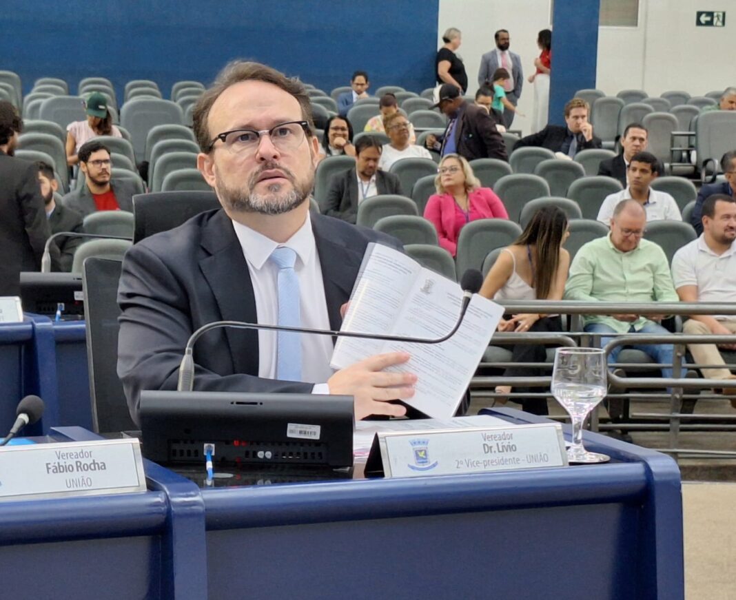 Câmara dá aval e CPI vai investigar o Consórcio Guaicurus Câmara dá aval e CPI vai investigar o Consórcio Guaicurus e a Prefeitura da Capital - Câmara Municipal de Campo Grande