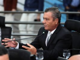 Patrolamento e Encascalhamento – Moradores do Mário Covas agradecem Vereador Delei – Câmara Municipal de Campo Grande Patrolamento e Encascalhamento - Moradores do Mário Covas agradecem Vereador Delei - Câmara Municipal de Campo Grande