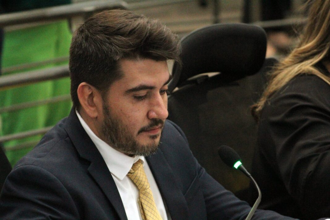 Rafael Tavares propõe multa para quem for flagrado com drogas em Campo Grande - Câmara Municipal de Campo Grande