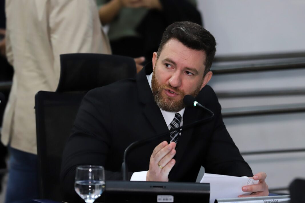 Vereador Maicon Nogueira é indicado pelo PP para compor CPI do Consórcio Guaicurus - Câmara Municipal de Campo Grande