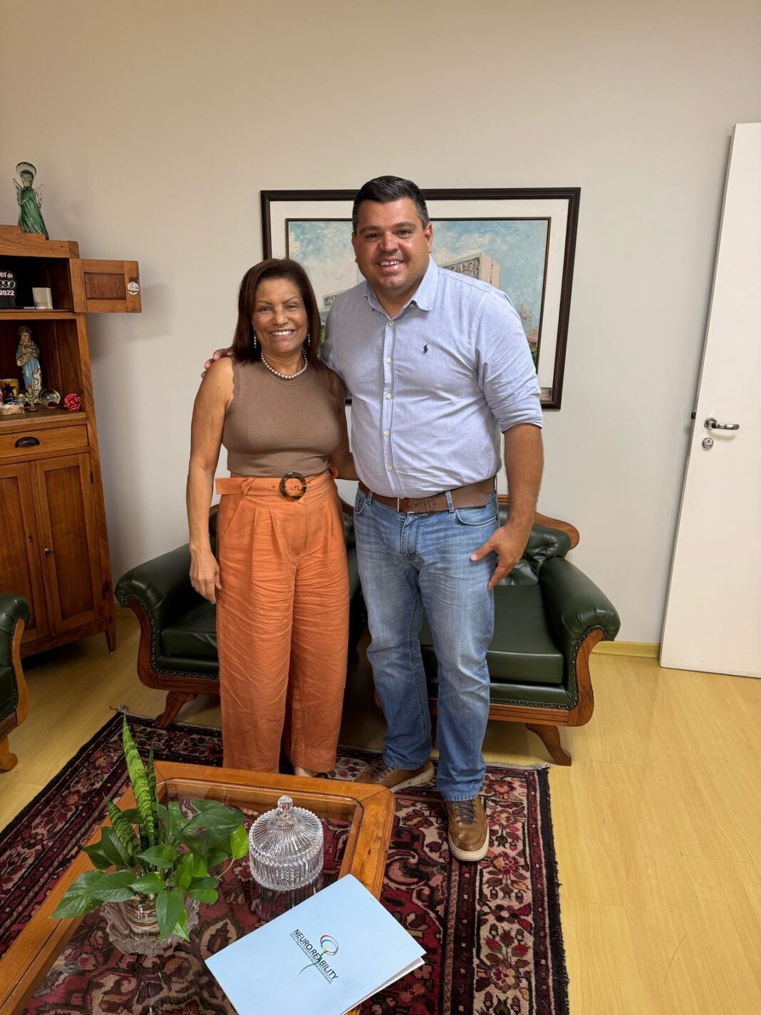 Vereador Silvio Pitu visita a presidente da Santa Casa de MS, Alir Terra Lima, e reforça compromisso com a saúde - Câmara Municipal de Campo Grande