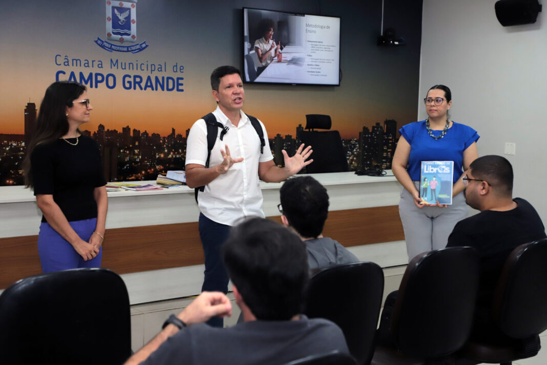 Alunos destacam oportunidade de ampliar inclusão com aprendizado em curso de Libras da Câmara - Câmara Municipal de Campo Grande
