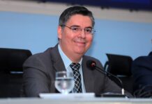 Câmara Municipal institui a Medalha Herói Campo-Grandense, de autoria do vereador Dr. Victor Rocha – Câmara Municipal de Campo Grande Câmara Municipal institui a Medalha Herói Campo-Grandense, de autoria do vereador Dr. Victor Rocha - Câmara Municipal de Campo Grande