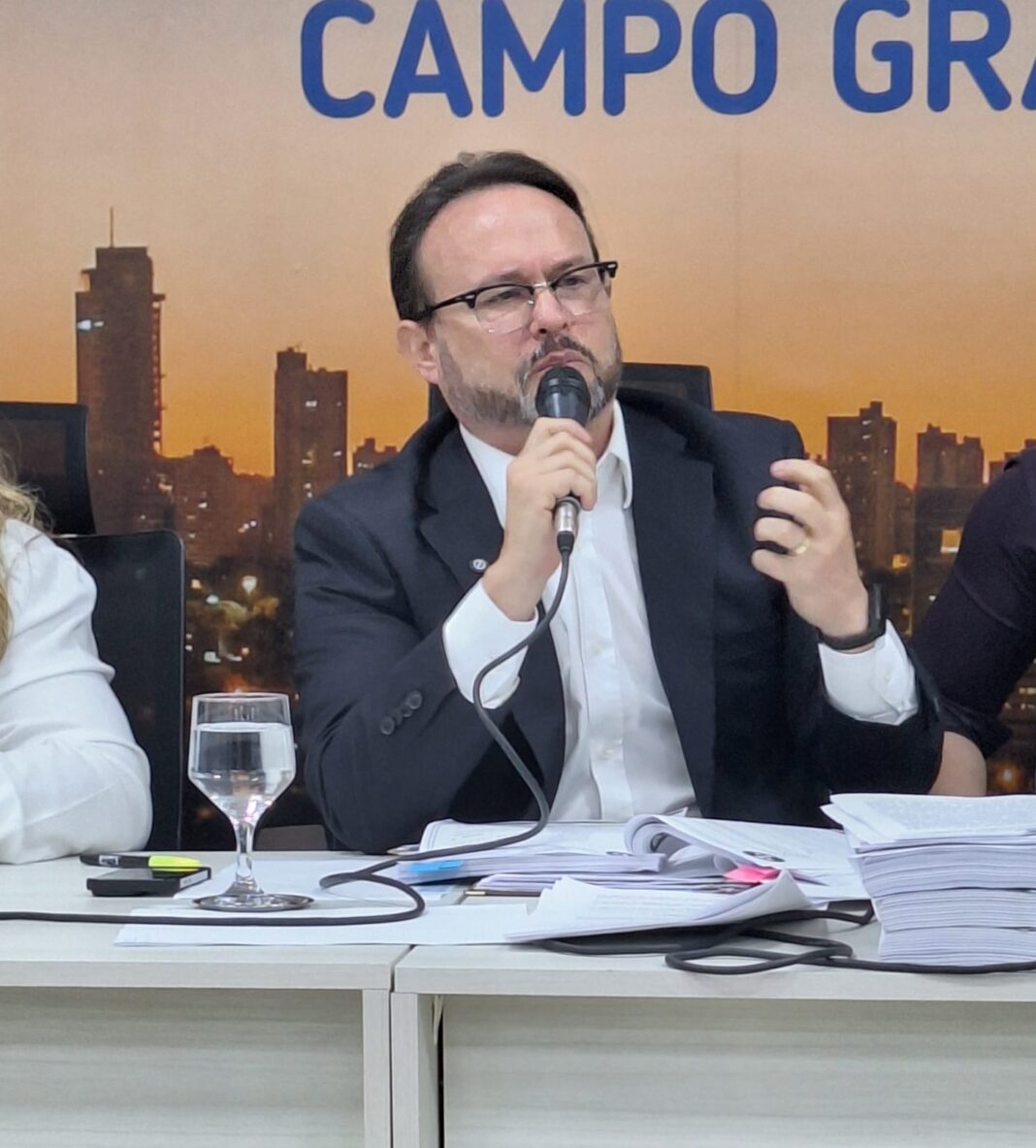 Laudo Judicial aponta dívida de R$ 377 milhões da prefeitura com o Consórcio, revela o vereador Dr. Lívio - Câmara Municipal de Campo Grande