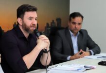 “Por que alterações tão importantes para a segurança do contrato não passaram pelo prefeito?”, questionou Maicon ao ex-diretor da Agereg – Câmara Municipal de Campo Grande “Por que alterações tão importantes para a segurança do contrato não passaram pelo prefeito?", questionou Maicon ao ex-diretor da Agereg - Câmara Municipal de Campo Grande