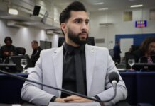 Vereador Fábio Rocha vota a favor do REFIS e reforça apoio à população – Câmara Municipal de Campo Grande Vereador Fábio Rocha vota a favor do REFIS e reforça apoio à população - Câmara Municipal de Campo Grande