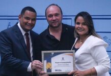 Vereador Wilson Lands homenageia empreendedor com Moção de Congratulações pela inspiradora trajetória e conquistas à frente da Pizzaria Mirab – Câmara Municipal de Campo Grande Vereador Wilson Lands homenageia empreendedor com Moção de Congratulações pela inspiradora trajetória e conquistas à frente da Pizzaria Mirab - Câmara Municipal de Campo Grande