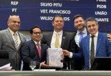 Com a Comissão de Finanças, Landmark entrega LDO à presidência com 277 emendas incorporadas – Câmara Municipal de Campo Grande Com a Comissão de Finanças, Landmark entrega LDO à presidência com 277 emendas incorporadas - Câmara Municipal de Campo Grande