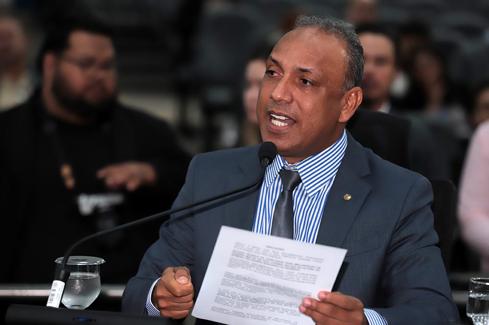 Mandato participativo: Junior Coringa leva solicitações da população à Prefeitura Mandato participativo: Junior Coringa leva solicitações da população à Prefeitura - Câmara Municipal de Campo Grande