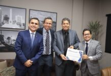 Papy entrega Moção à Receita Federal após sucesso da campanha “Sou Cidadão Solidário” – Câmara Municipal de Campo Grande Papy entrega Moção à Receita Federal após sucesso da campanha “Sou Cidadão Solidário” - Câmara Municipal de Campo Grande