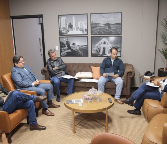 Presidente Papy debate demandas de comerciantes e empreendedores com Associação Comercial – Câmara Municipal de Campo Grande Presidente Papy debate demandas de comerciantes e empreendedores com Associação Comercial - Câmara Municipal de Campo Grande