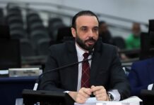 Professor Juari propõe ampliar licença-paternidade para 30 dias aos servidores municipais – Câmara Municipal de Campo Grande Professor Juari propõe ampliar licença-paternidade para 30 dias aos servidores municipais - Câmara Municipal de Campo Grande