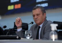 Vereador solicita envio do carro fumacê para bairros afetados pela dengue em Campo Grande – Câmara Municipal de Campo Grande Vereador solicita envio do carro fumacê para bairros afetados pela dengue em Campo Grande - Câmara Municipal de Campo Grande