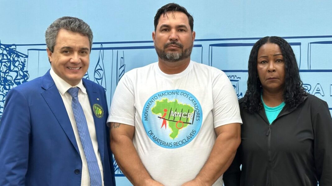 Landmark apoia catadores em luta para viabilizar Cozinha Solidária em Landmark apoia catadores em luta para viabilizar Cozinha Solidária em unidade de tratamento de resíduos - Câmara Municipal de Campo Grande