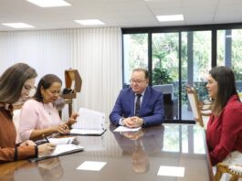 TJMS firma parceria para inclusão de mulheres em situação de vulnerabilidade no mercado de trabalho Imagem notícia TJMS firma parceria para inclusão de mulheres em situação de vulnerabilidade no mercado de trabalho