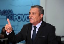 Vereador Delei Pinheiro solicita troca de lâmpadas em diversos bairros para garantir mais segurança à população – Câmara Municipal de Campo Grande Vereador Delei Pinheiro solicita troca de lâmpadas em diversos bairros para garantir mais segurança à população - Câmara Municipal de Campo Grande