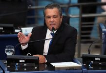 Vereador Delei solicita término da limpeza no entorno do córrego entre os bairros Marcos Roberto e Guanandi – Câmara Municipal de Campo Grande Vereador Delei solicita término da limpeza no entorno do córrego entre os bairros Marcos Roberto e Guanandi - Câmara Municipal de Campo Grande