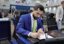 Vereador Fábio Rocha cobra providências para a Praça dos Imigrantes – Câmara Municipal de Campo Grande Vereador Fábio Rocha cobra providências para a Praça dos Imigrantes - Câmara Municipal de Campo Grande