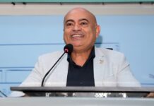 Vereador Ronilço Guerreiro propõe anistia e nova legislação para feirantes de Campo Grande – Câmara Municipal de Campo Grande Vereador Ronilço Guerreiro propõe anistia e nova legislação para feirantes de Campo Grande - Câmara Municipal de Campo Grande