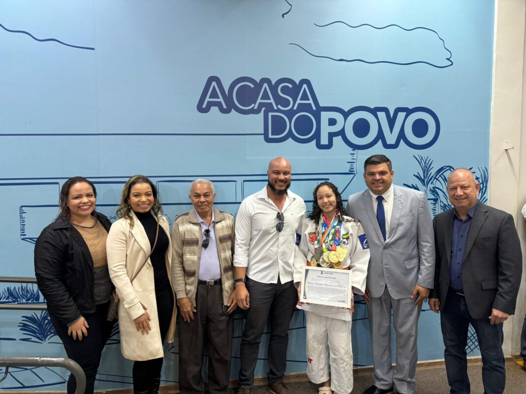 Vereador Silvio Pitu homenageia jovem judoca sul-mato-grossense por conquistas nacionais e internacionais - Câmara Municipal de Campo Grande