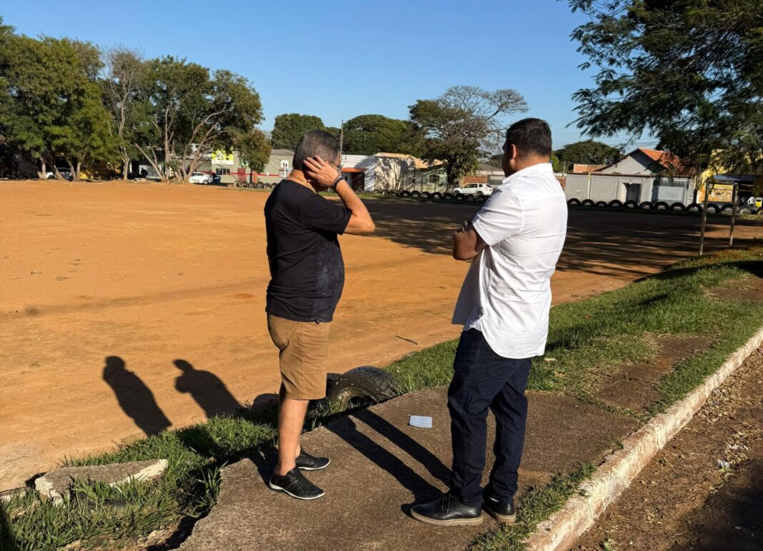 Vereador Silvio Pitu leva o gabinete às ruas e ouve de perto as necessidades da população - Câmara Municipal de Campo Grande