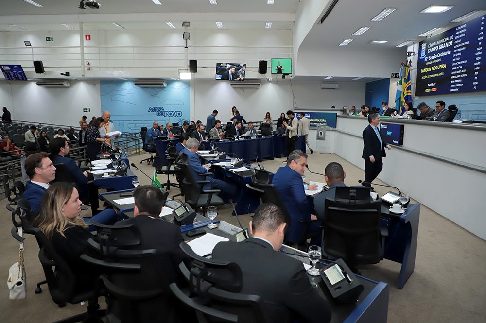 Vereadores aprovam projetos de equilíbrio fiscal para viabilizar investimentos em Vereadores aprovam projetos de equilíbrio fiscal para viabilizar investimentos em Campo Grande - Câmara Municipal de Campo Grande