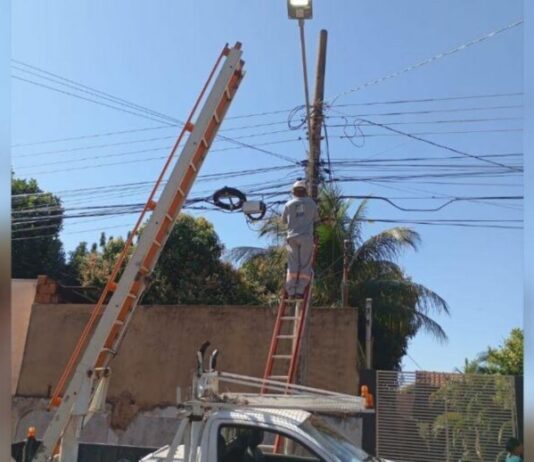 Transtorno por falta de iluminação na Nhanhá é resolvido após atuação de Tavares – Câmara Municipal de Campo Grande Transtorno por falta de iluminação na Nhanhá é resolvido após atuação de Tavares - Câmara Municipal de Campo Grande
