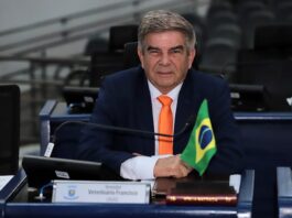 Vereador Veterinário Francisco promove sessão solene em homenagem ao Dia do Médico Veterinário na Câmara Municipal – Câmara Municipal de Campo Grande Vereador Veterinário Francisco promove sessão solene em homenagem ao Dia do Médico Veterinário na Câmara Municipal - Câmara Municipal de Campo Grande