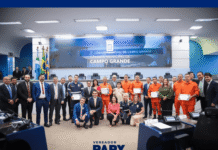 Papy homenageia socorristas dos Bombeiros e do SAMU por salvarem menino de grave engasgo sem sequelas – Câmara Municipal de Campo Grande Papy homenageia socorristas dos Bombeiros e do SAMU por salvarem menino de grave engasgo sem sequelas - Câmara Municipal de Campo Grande