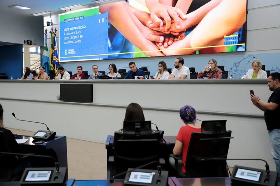 Audiência pública proposta pela vereadora Luiza aponta falhas e propõe Audiência pública proposta pela vereadora Luiza aponta falhas e propõe avanços na Rede de Proteção à Criança e ao Adolescente em Campo Grande - Câmara Municipal de Campo Grande