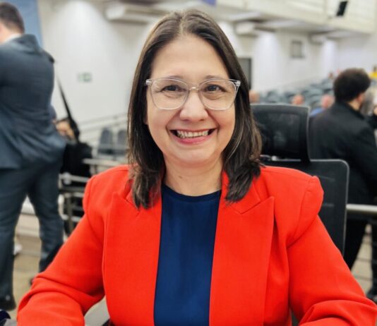 Corumbá realiza audiência pública para debater a reativação da Ferrovia Malha Oeste, com presença da vereadora Luiza Ribeiro – Câmara Municipal de Campo Grande Corumbá realiza audiência pública para debater a reativação da Ferrovia Malha Oeste, com presença da vereadora Luiza Ribeiro - Câmara Municipal de Campo Grande