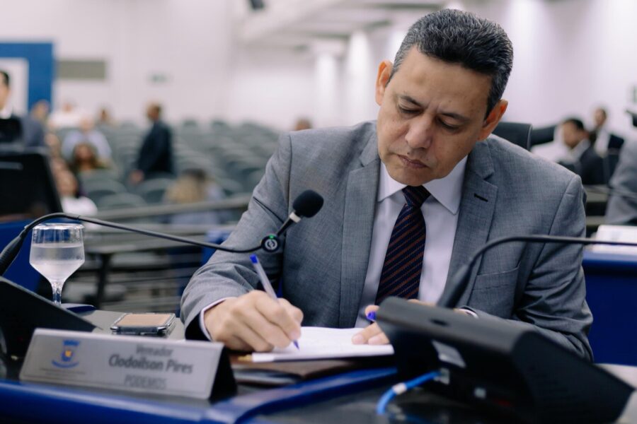 Vereador Clodoilson Pires cobra medidas na Costa e Silva após Vereador Clodoilson Pires cobra medidas na Costa e Silva após acidentes e acúmulo de água na via - Câmara Municipal de Campo Grande