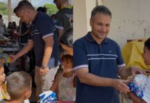 Vereador Leinha entrega brinquedos no bairro Tiradentes em comemoração ao Dia das Crianças – Câmara Municipal de Campo Grande Vereador Leinha entrega brinquedos no bairro Tiradentes em comemoração ao Dia das Crianças - Câmara Municipal de Campo Grande