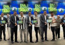 Vereador Wilson Lands participa como secretário da Sessão Solene e entrega a Medalha Legislativa “Lázaro Ivanildo Grisoste Barbosa” em homenagem ao dia do futebol amador – Câmara Municipal de Campo Grande Vereador Wilson Lands participa como secretário da Sessão Solene e entrega a Medalha Legislativa “Lázaro Ivanildo Grisoste Barbosa” em homenagem ao dia do futebol amador - Câmara Municipal de Campo Grande