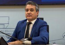 Landmark denuncia corte salarial de médicos e cobra transparência do Comitê Gestor da Saúde – Câmara Municipal de Campo Grande Landmark denuncia corte salarial de médicos e cobra transparência do Comitê Gestor da Saúde - Câmara Municipal de Campo Grande