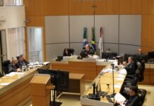 Locadora deve indenizar casal após autuação por veículo em mau estado Imagem notícia Locadora deve indenizar casal após autuação por veículo em mau estado