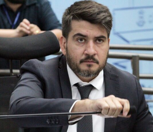 Novo projeto de Rafael Tavares acaba com uso indevido de atestados e fortalece eficiência da saúde em Campo Grande – Câmara Municipal de Campo Grande Novo projeto de Rafael Tavares acaba com uso indevido de atestados e fortalece eficiência da saúde em Campo Grande - Câmara Municipal de Campo Grande